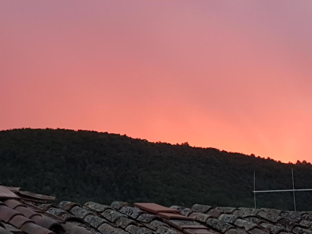 דירות Collestatte Borgo Nel Tempo מראה חיצוני תמונה