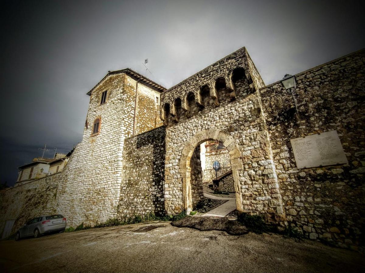 דירות Collestatte Borgo Nel Tempo מראה חיצוני תמונה