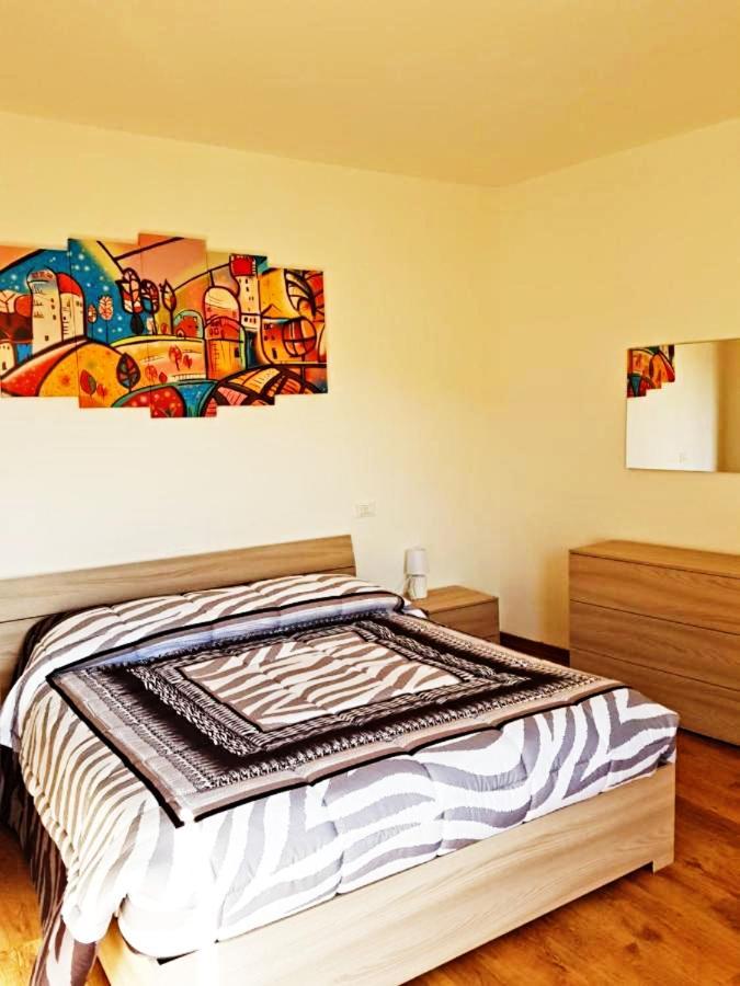 דירות Collestatte Borgo Nel Tempo מראה חיצוני תמונה